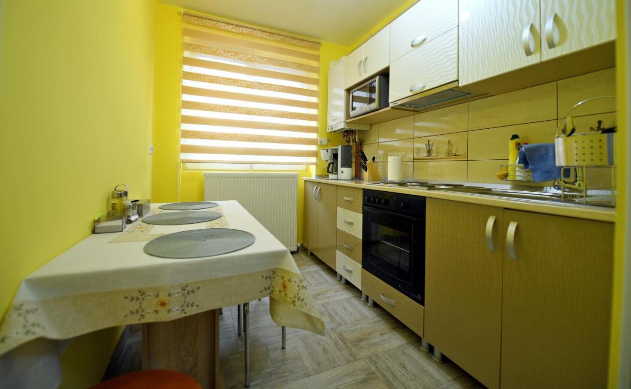 Apartament Trident Haţeg 외부 사진